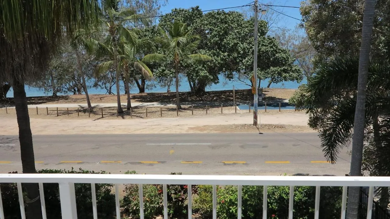 Arcadia Beach Unit 4 Apartmán